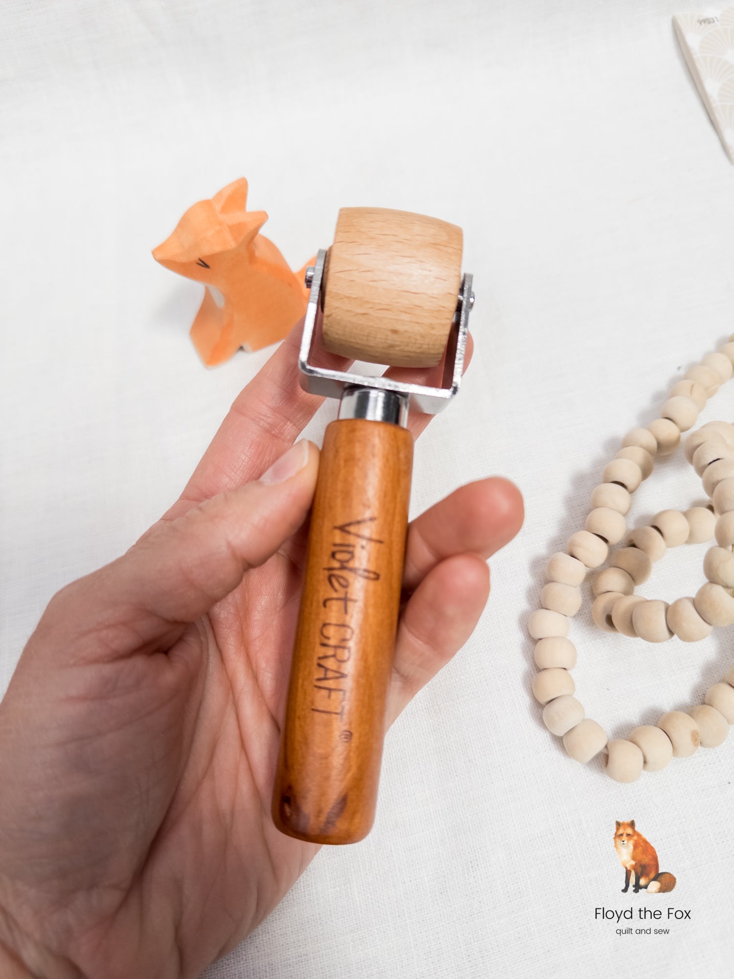 violet craft | rodillo de costura de madera