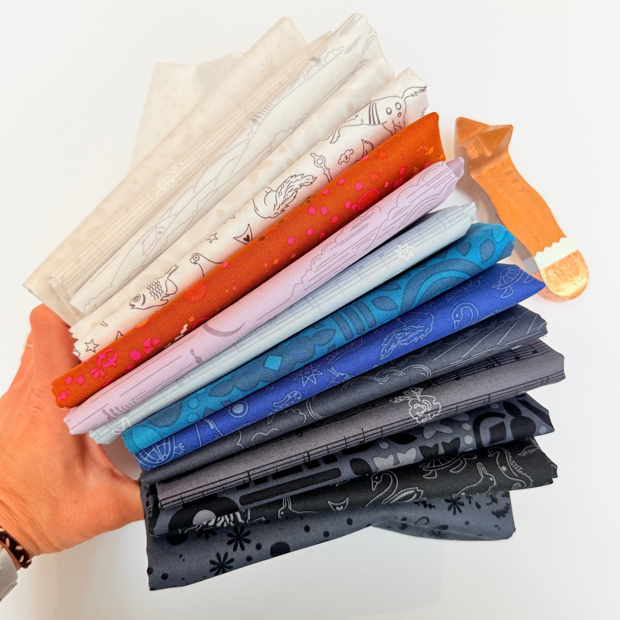 stoffpaket | shadow 2026 fat quarter | 18