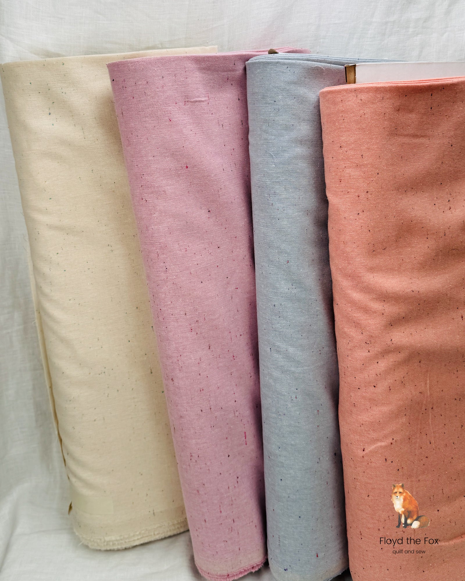 robert kaufman | essex linen speckled | coral