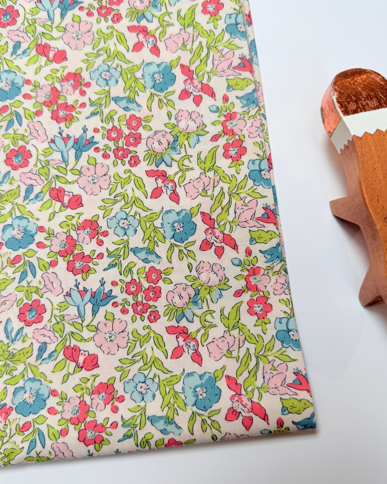 liberty fabrics | lasenby quilting cotton | everlasting | mamie flower rosa - floydthefox