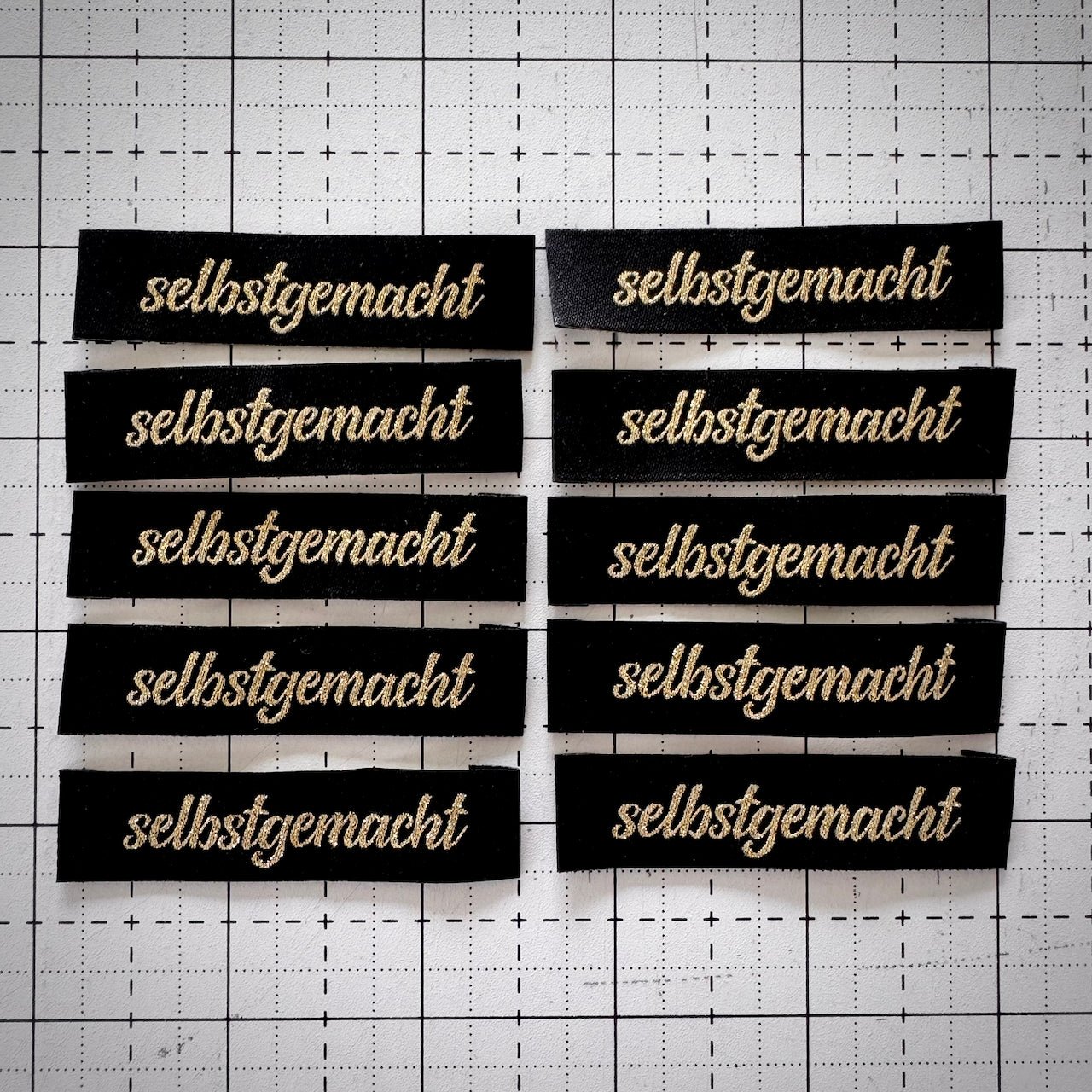 quiltwerke weblabel | special edition 1/2026 | label selbstgemacht schwarz gold - floydthefox