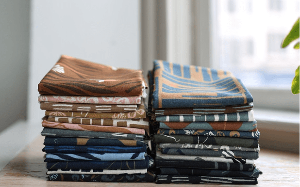 robert kaufman | canvas | noodlehead | orchard run | charcoal lines - floydthefox