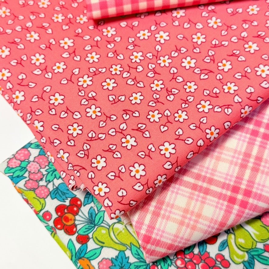 robert kaufman | patchworkstoff | fabric market | ditsy floral honeysuckle - floydthefox