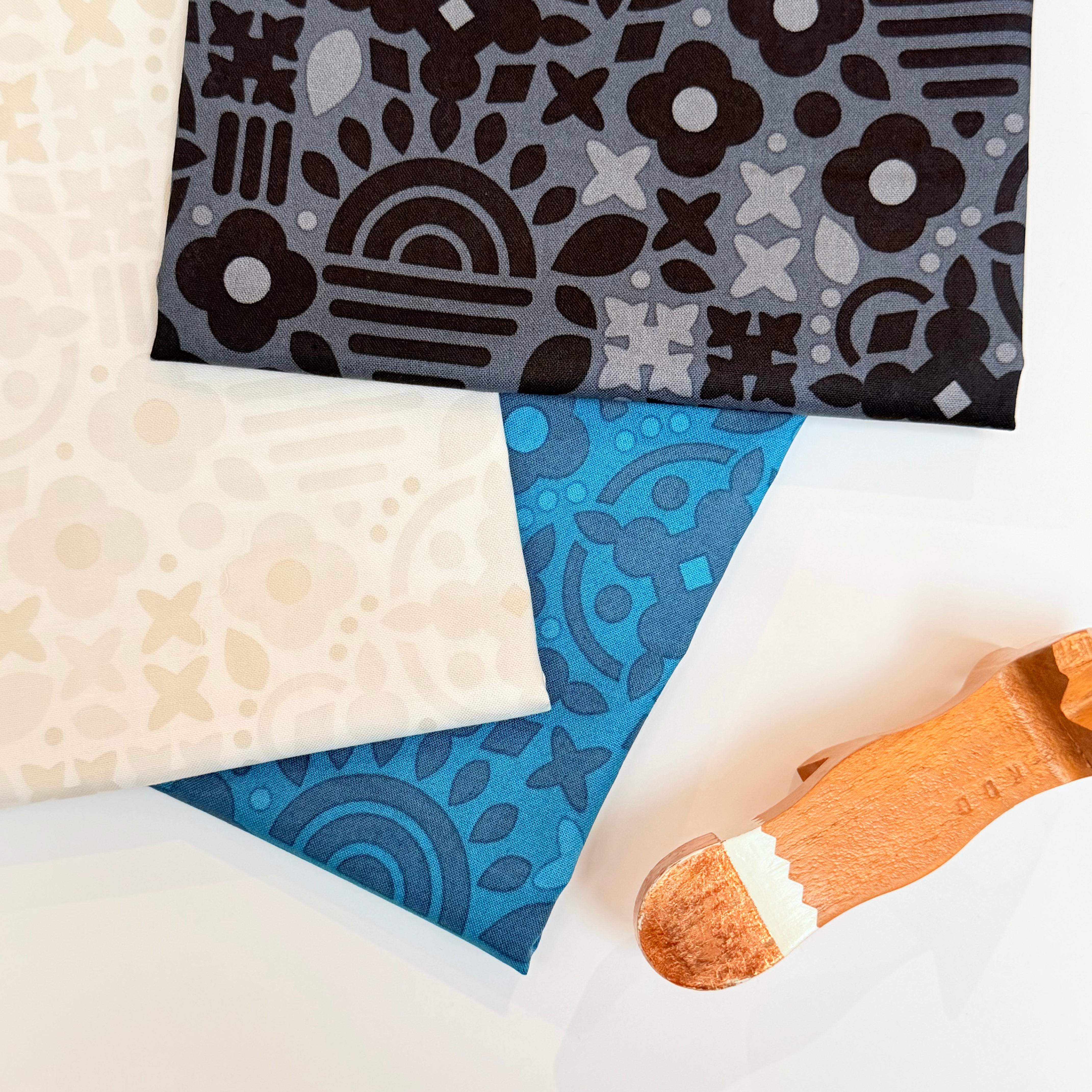 andover fabrics | patchworkstoff | shadow 2026 | this & that graphite