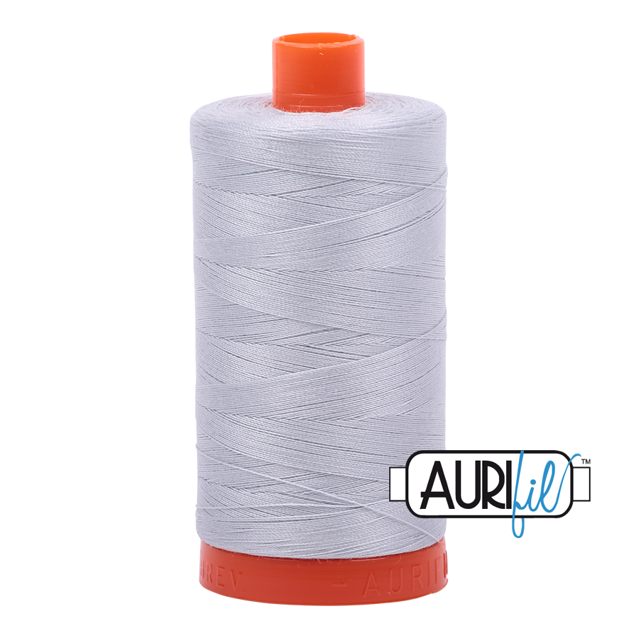 garn | aurifil | 50wt 1300m | dove