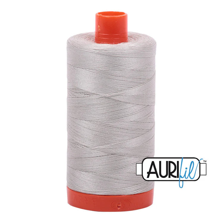 garn | aurifil | 50wt 1300m | moonshine