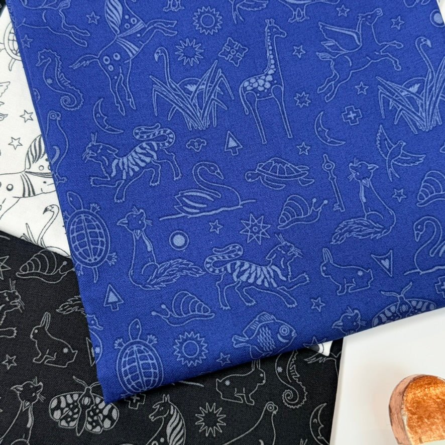 andover fabrics | patchworkstoff | shadow 2026 | philately denim - floydthefox