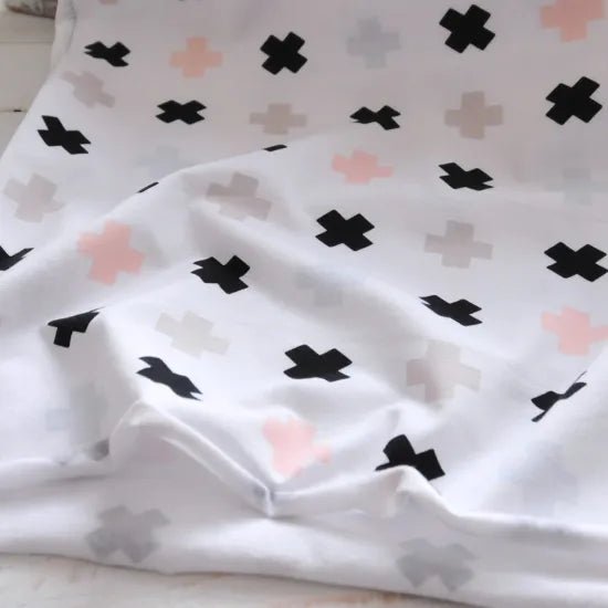 art gallery fabrics | jersey | tic tac toe - floydthefox