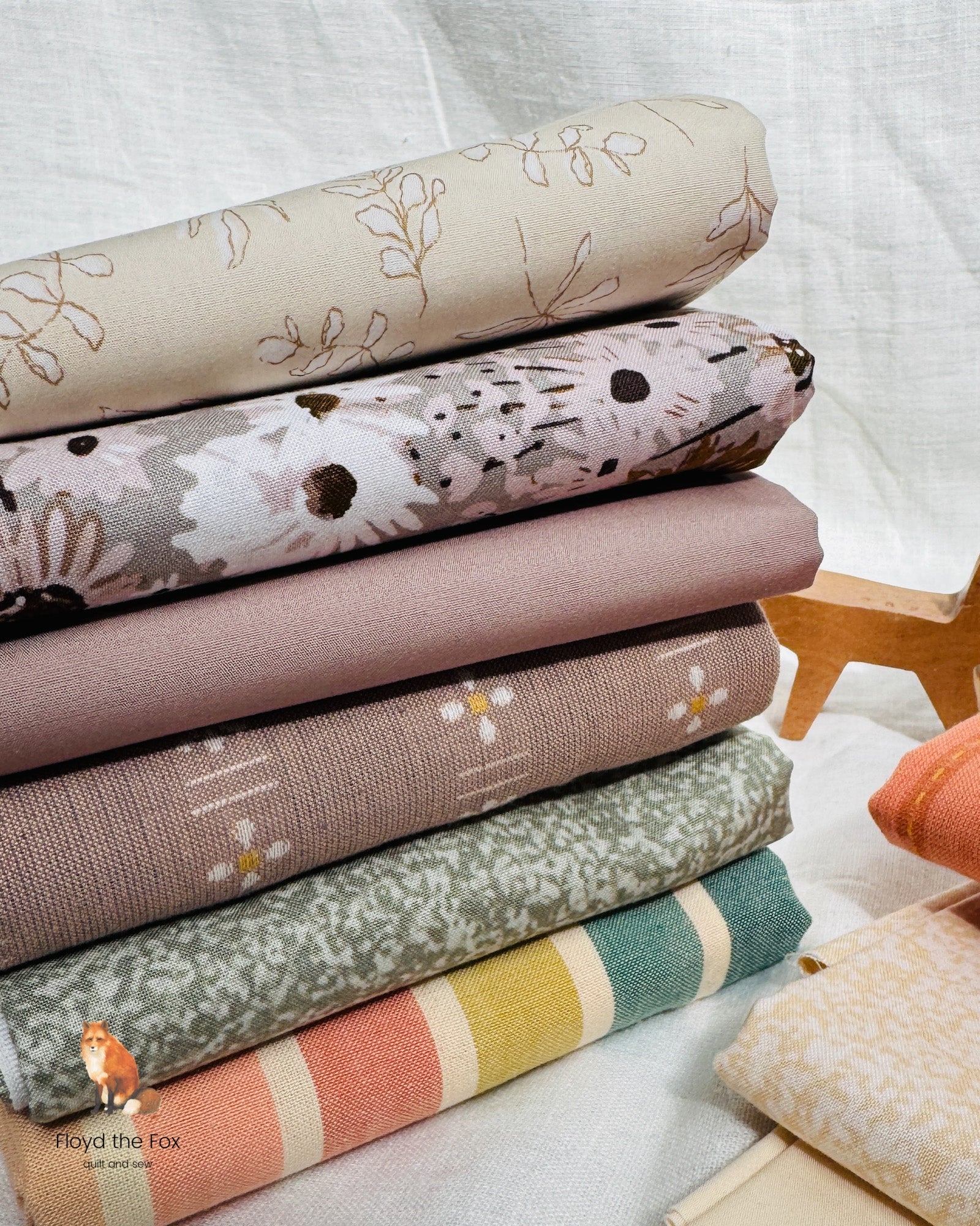 fat quarter bundle | pumpkin spice | 12 - floydthefox