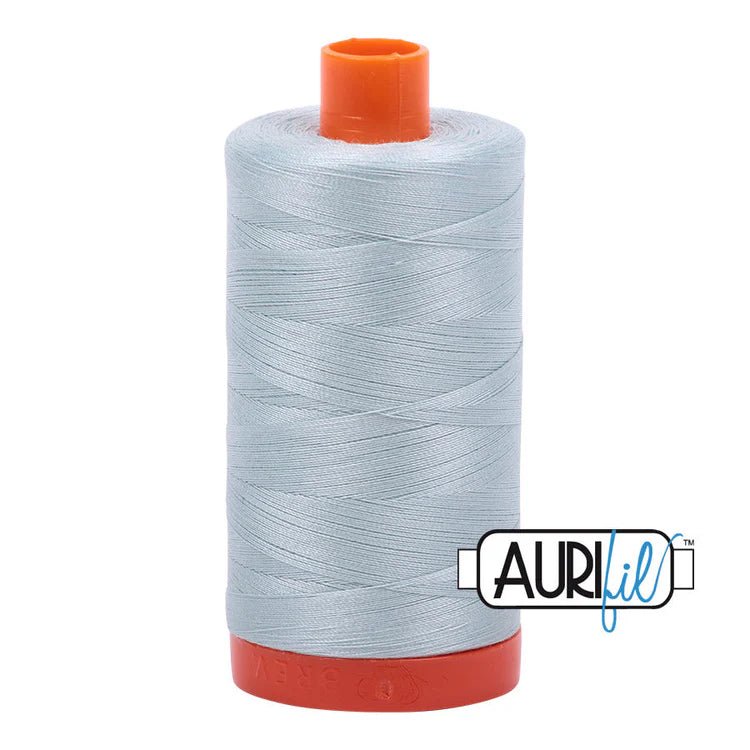 garn | aurifil | 50wt 1300m | light grey blue - floydthefox