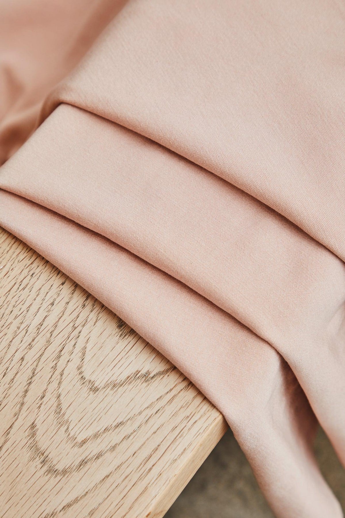 meet milk | sera weighty | powder pink - floydthefox
