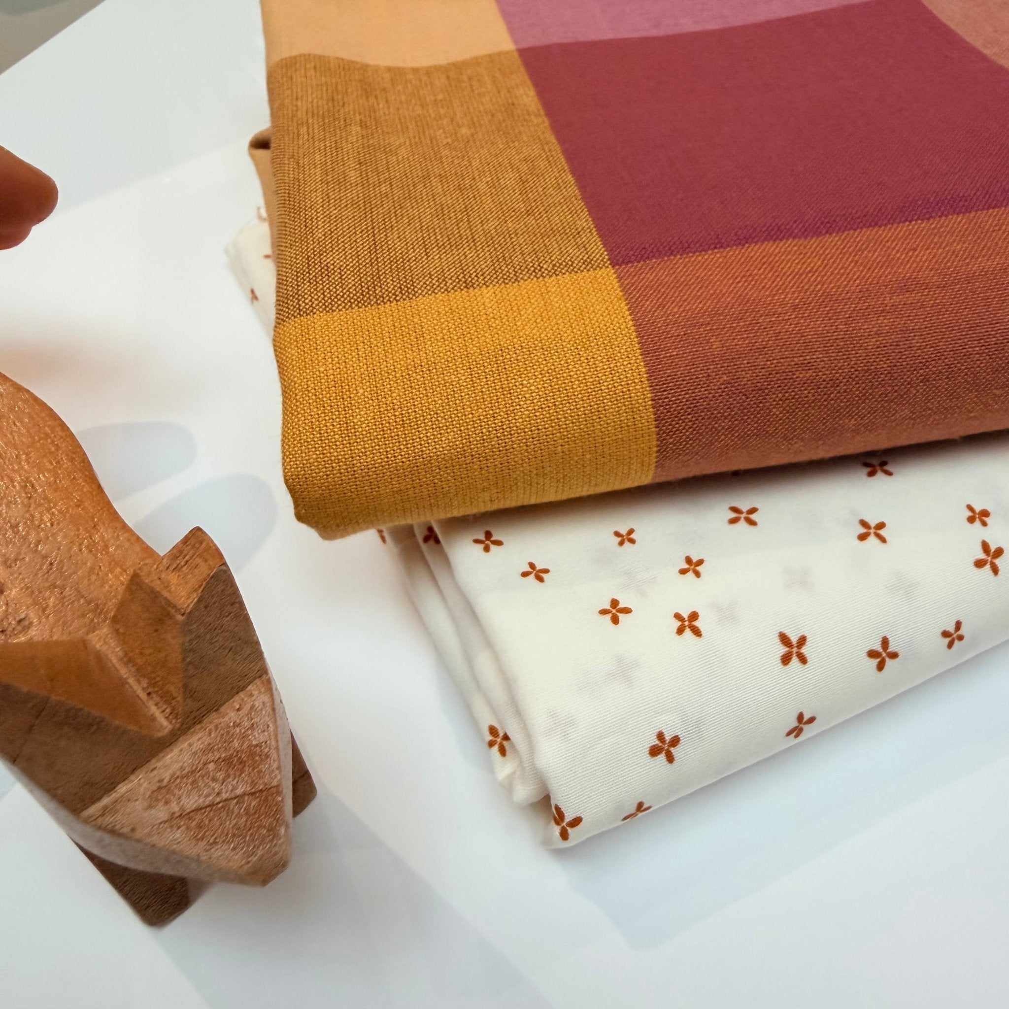quiltkit | floyd the fox | wholecloth baby | meadow - floydthefox