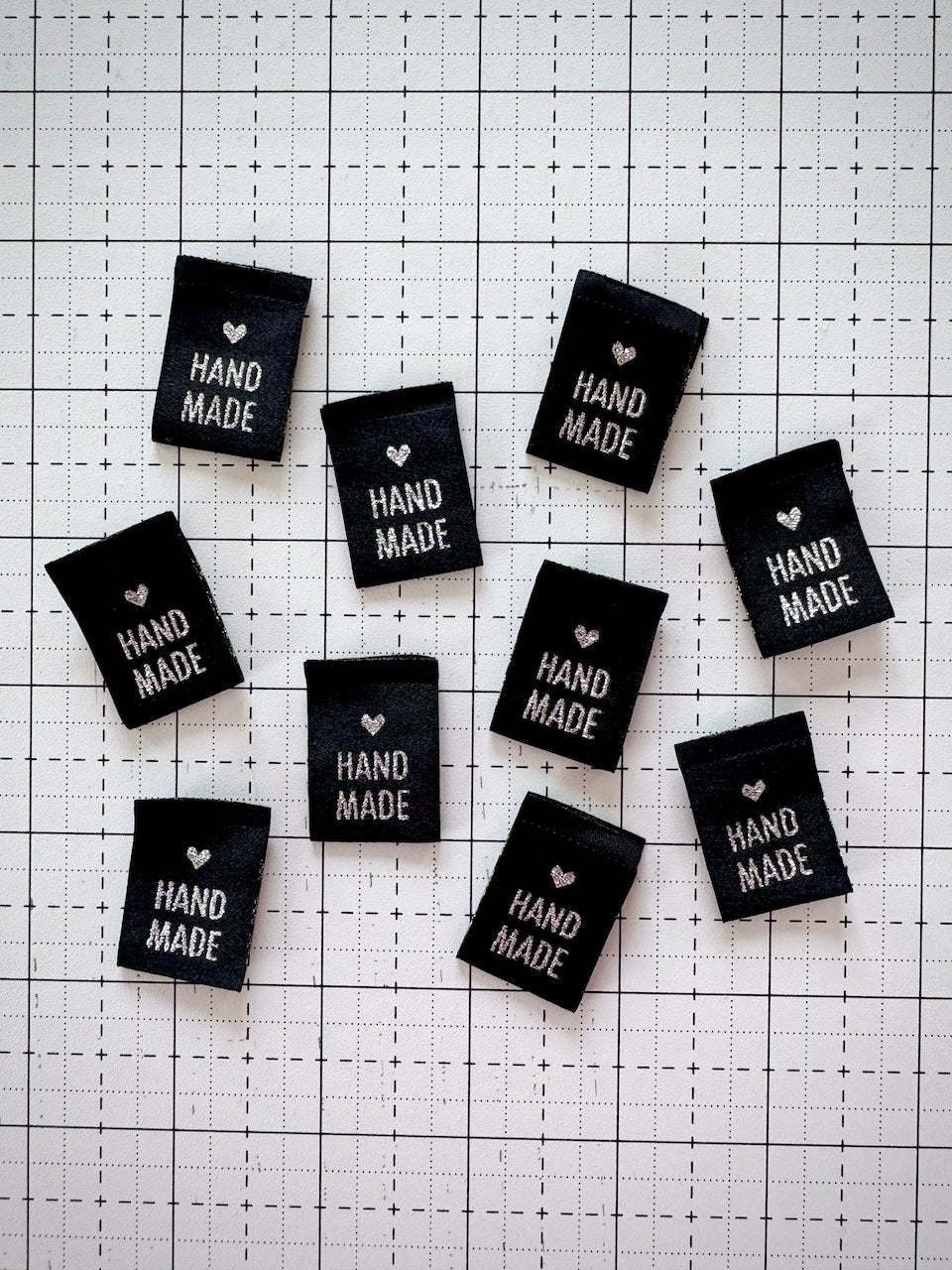 quiltwerke weblabel | special edition 2/2025 | weblabel handmade schwarz/silber - floydthefox